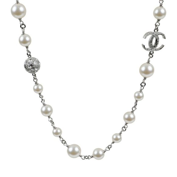 Chanel Single Strand Pearl and Crystal CC Necklace - Picture 1 of 4